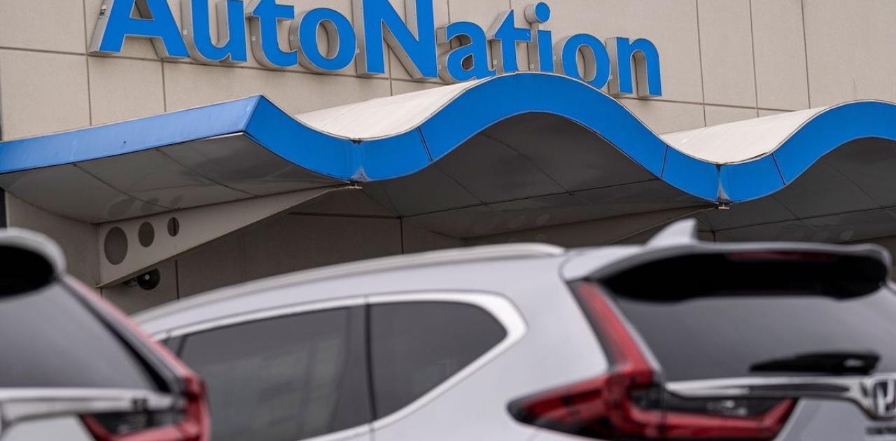 AutoNation Expects Used-Car Price Drop as Volumes Recover (Bloomberg)