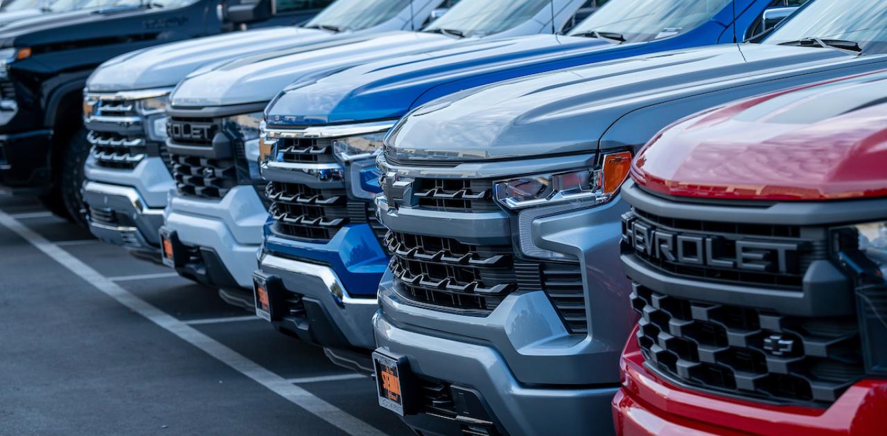 GM Tops Profit Estimates, Raises Forecast on Truck Demand (Bloomberg)