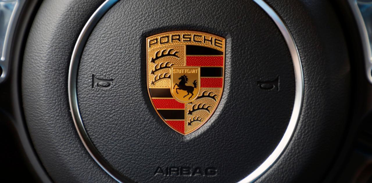 Porsche&#039;s EV Sales Target Under Threat from Supply Chain Snags (Reuters)